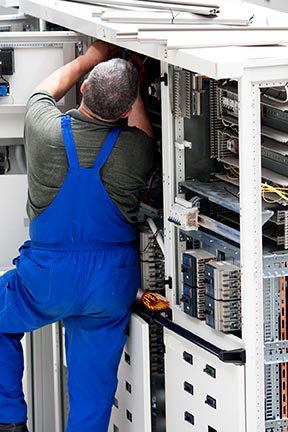 Workers comp lawyers in Palatine There are Palatine attorneys who represent workers who are hurt on the job.